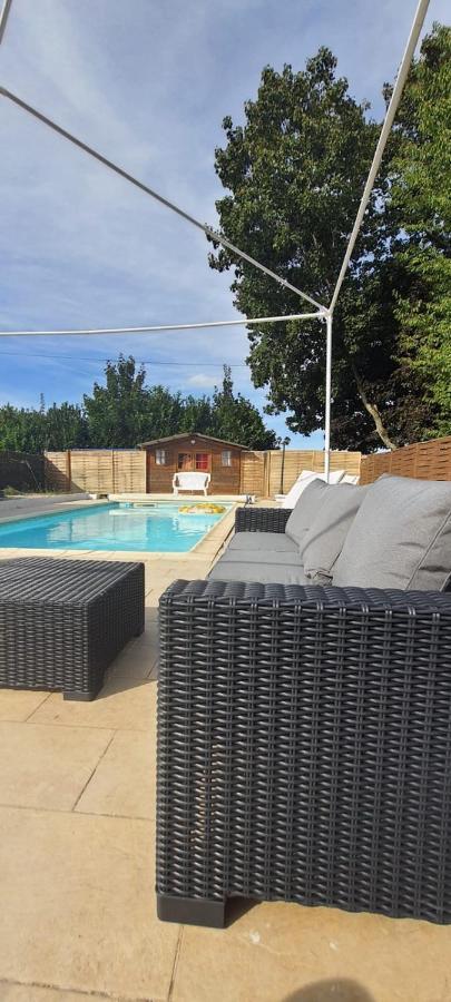 Studio Meuble Avec Piscine Partagee La Ferté-Gaucher Eksteriør bilde